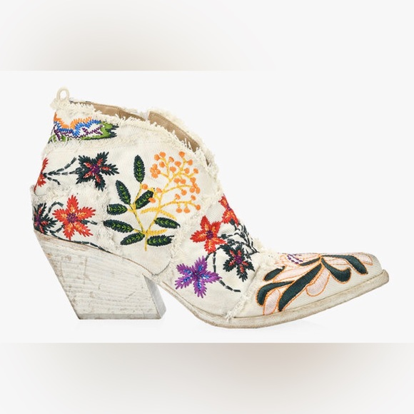 Brand new Elena Iachi embroidered booties. Size 8.5 (38.5) - Picture 12 of 14